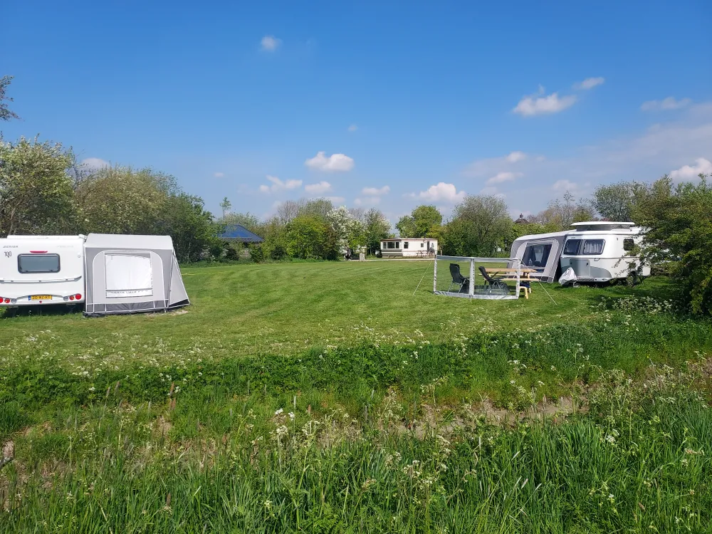 Camping en Passantenhaven It Kruswetter
