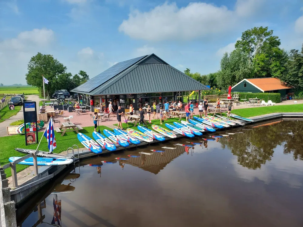 Camping en Passantenhaven It Kruswetter