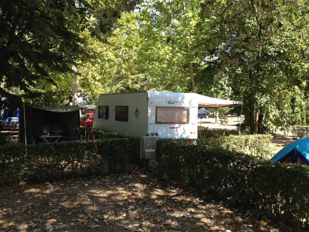 Thermal Camping und Bad