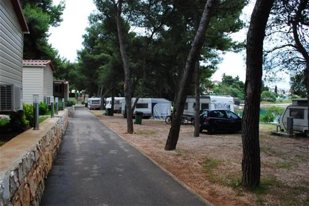 Auto Camp Rozac