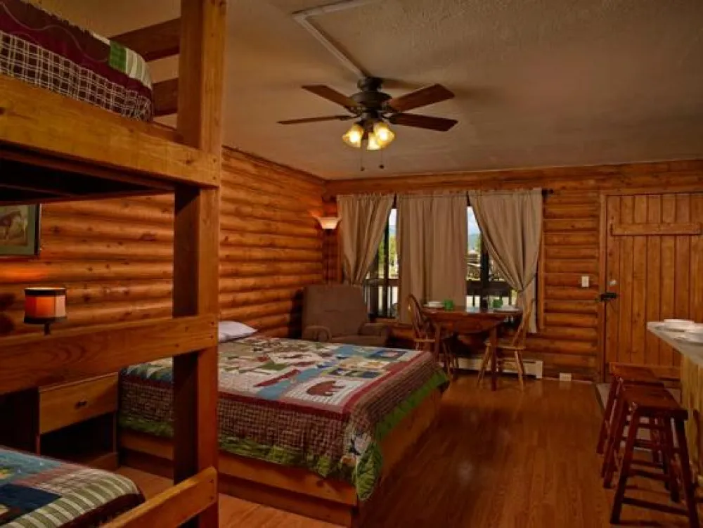 Jellystone Park of Black Canyon