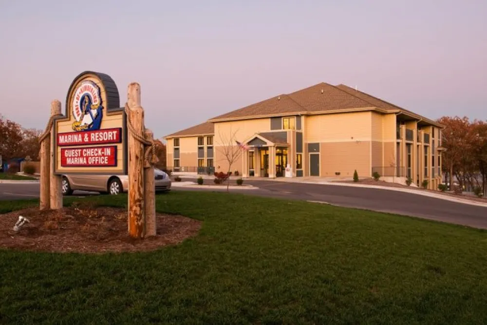 Port of Kimberling Resort