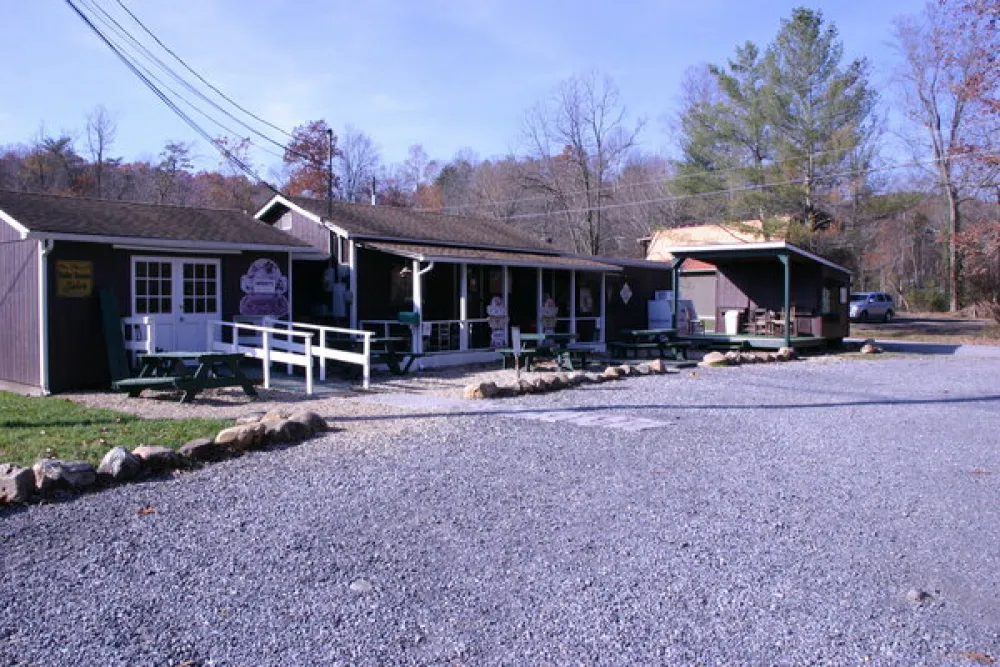 Buckhorne Country Store and Campground