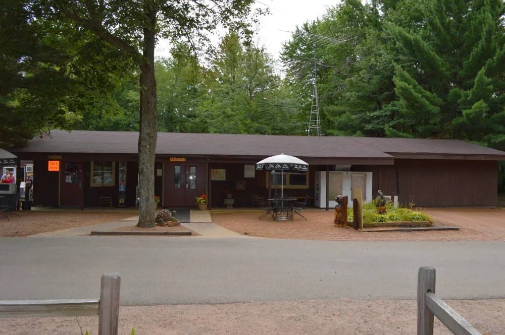 Pineland Camping Park