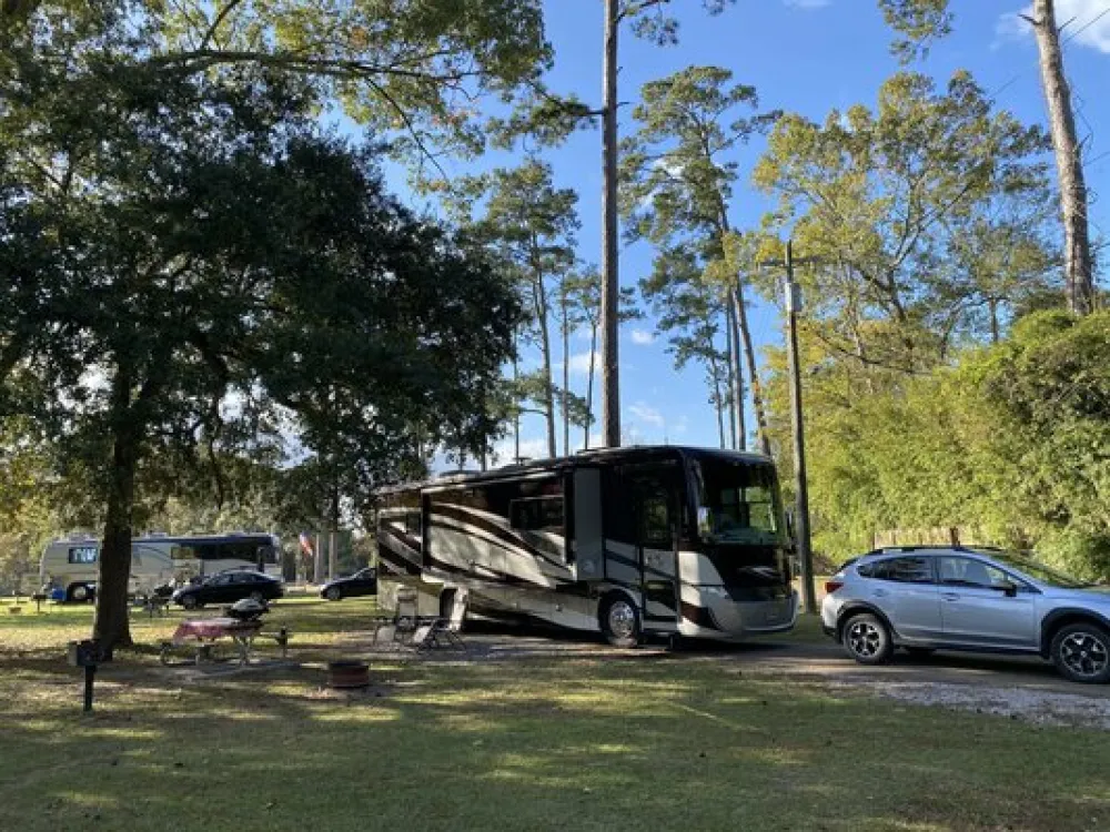 Reunion Lake RV Resort