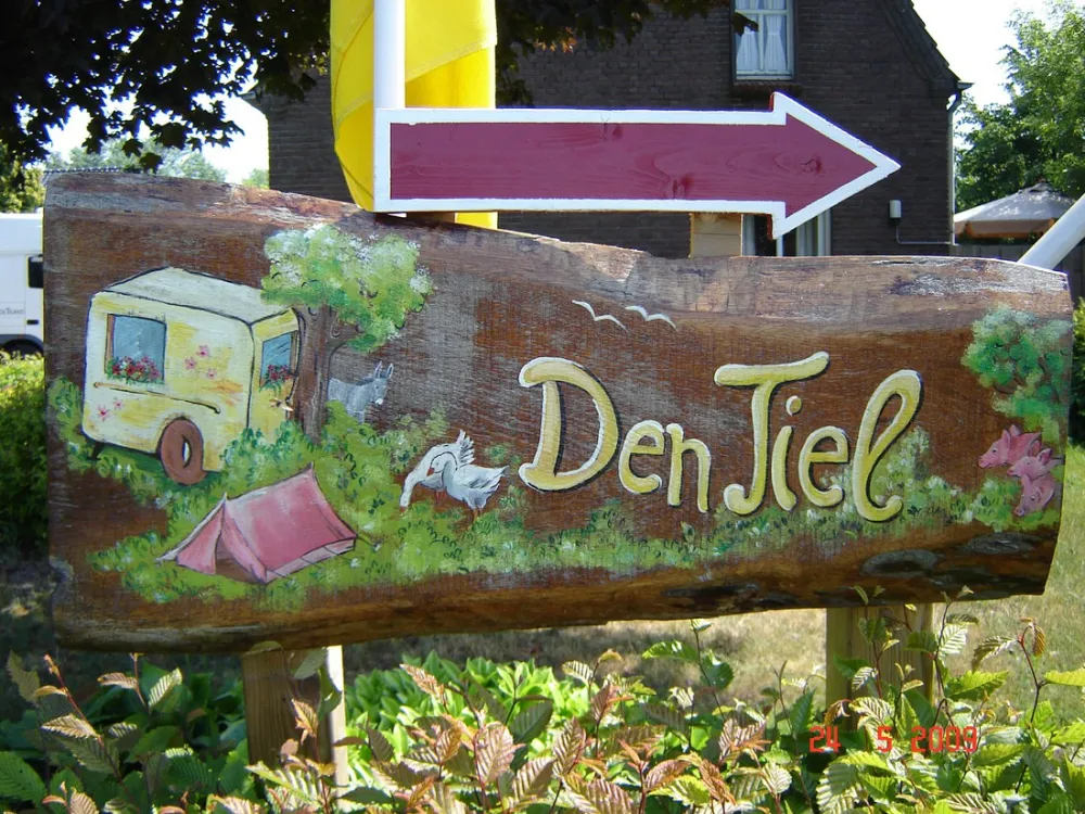Den Tiel