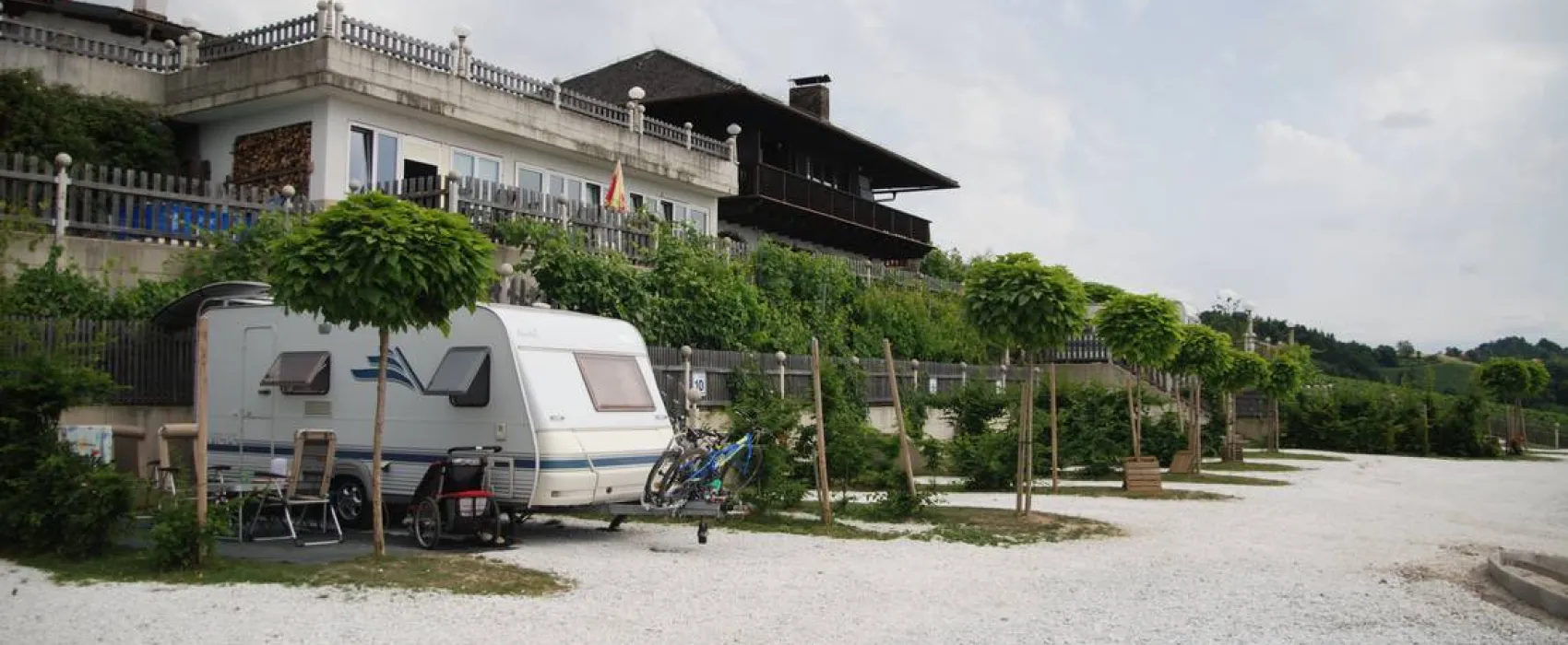 Weinberg-.Naturpark-.Panoramacamping Sausalerland