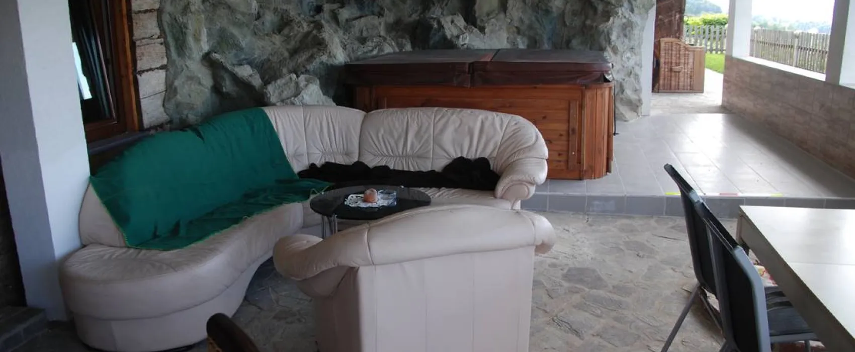 Weinberg-.Naturpark-.Panoramacamping Sausalerland