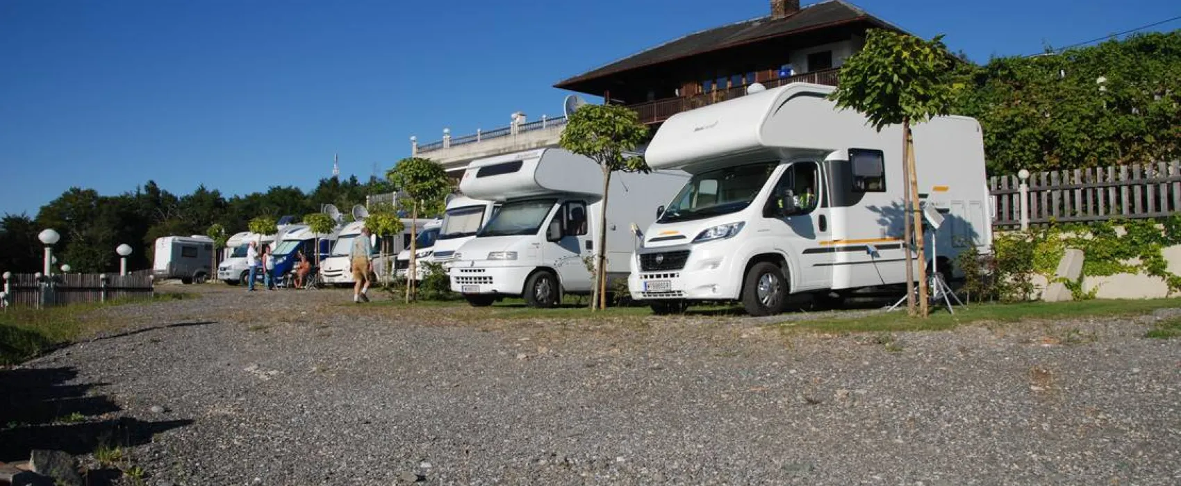 Weinberg-.Naturpark-.Panoramacamping Sausalerland