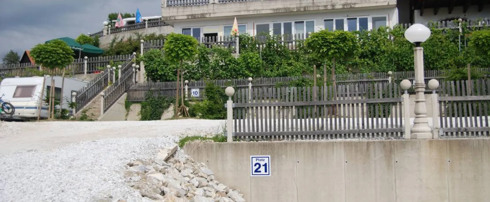 Weinberg-.Naturpark-.Panoramacamping Sausalerland