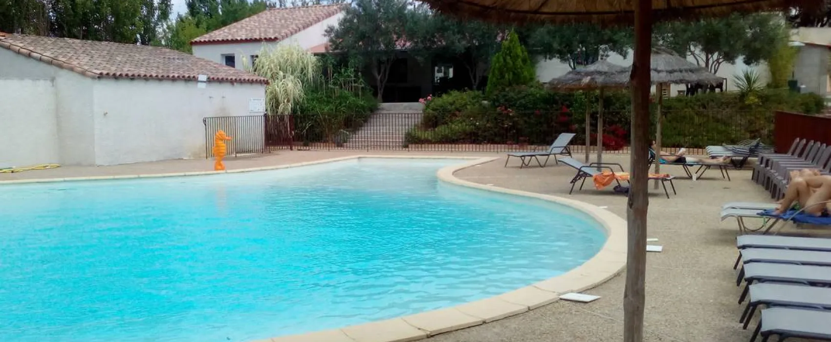 Camping A L'ombre Des Oliviers