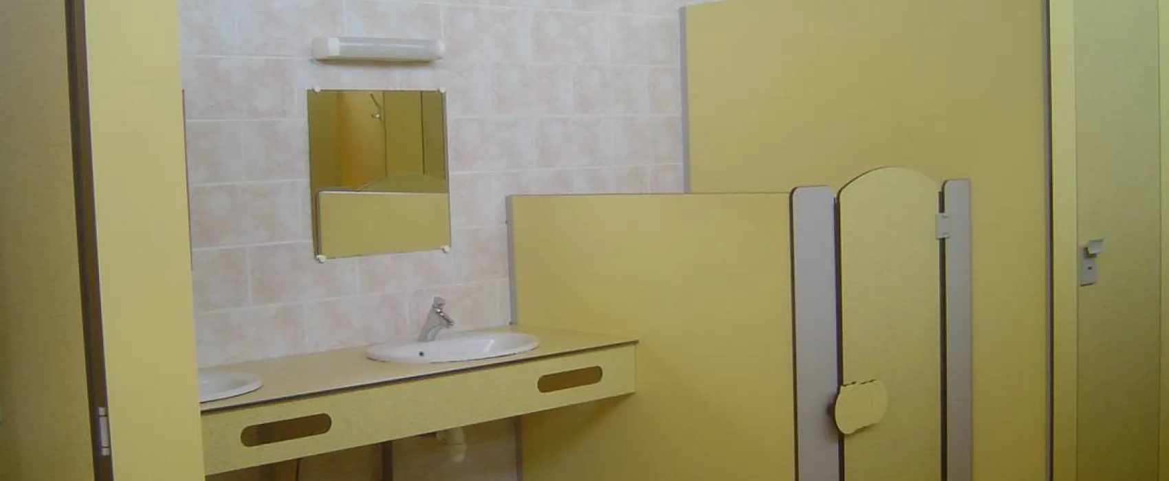 Camping A L'ombre Des Oliviers