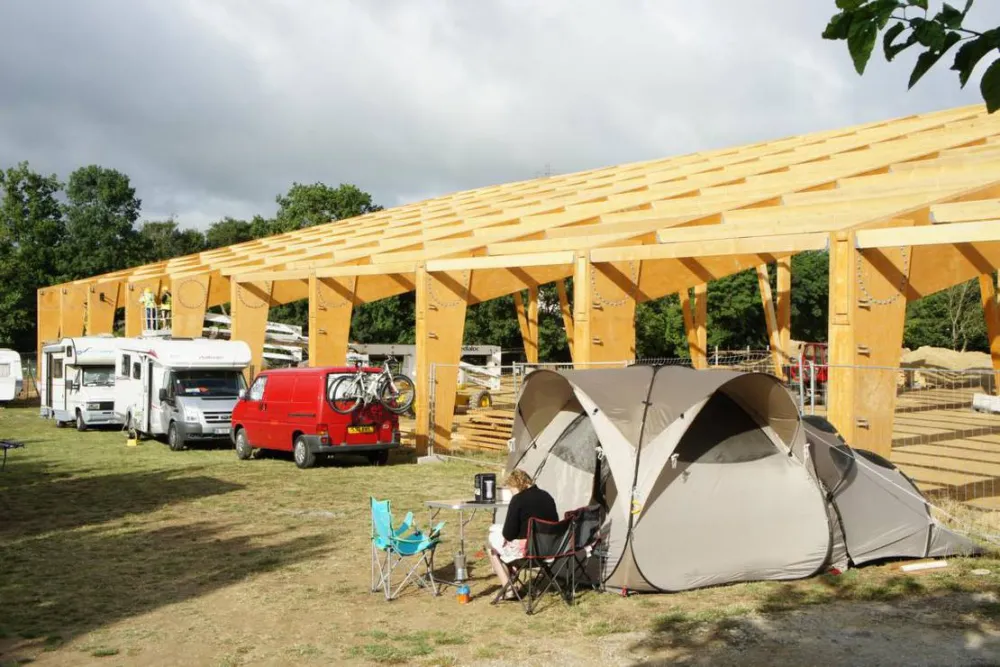 Camping A L'ombre Des Oliviers