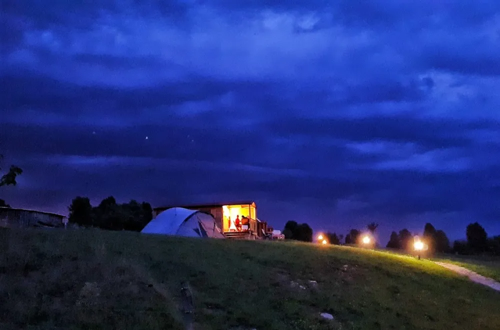 Camping & glamping The Sunrise Hill Pivka