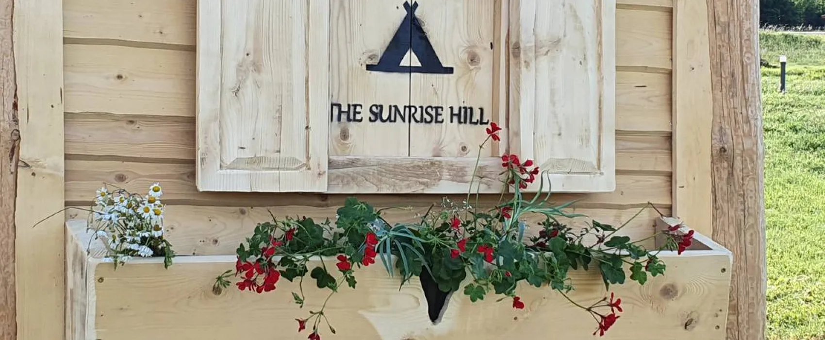 Camping & glamping The Sunrise Hill Pivka