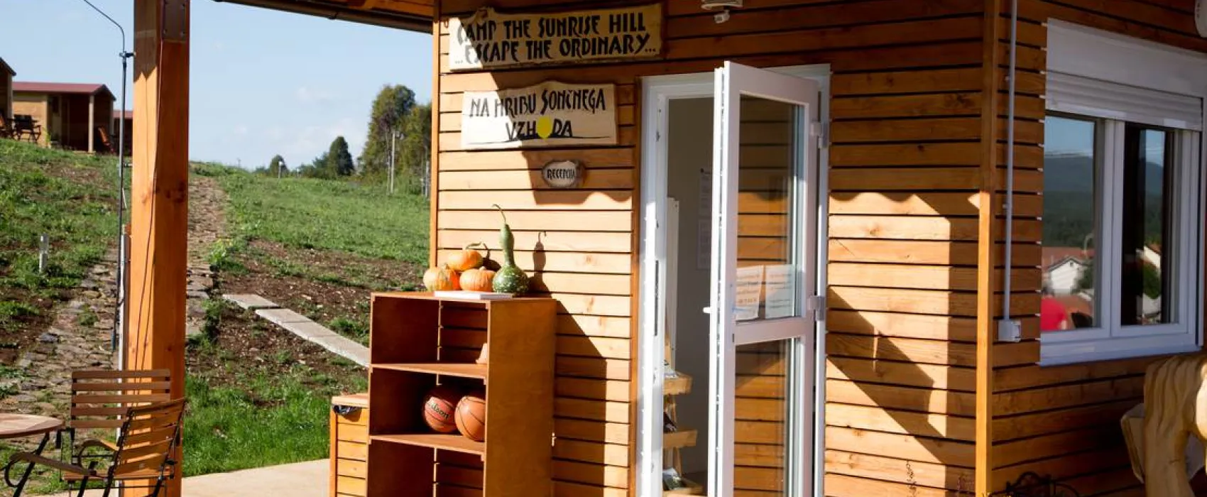 Camping & glamping The Sunrise Hill Pivka