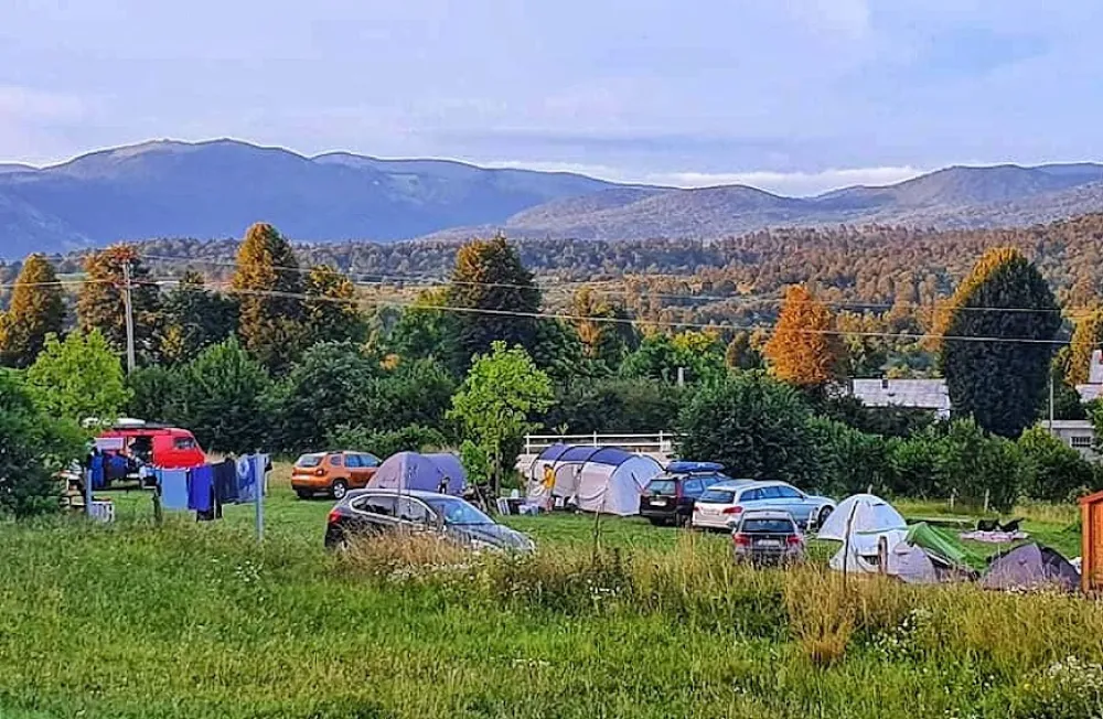 Camping & glamping The Sunrise Hill Pivka