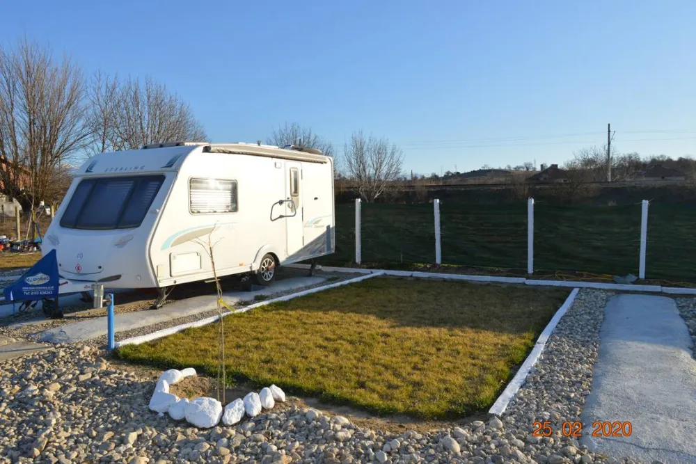 Sunny Paradise Campsite