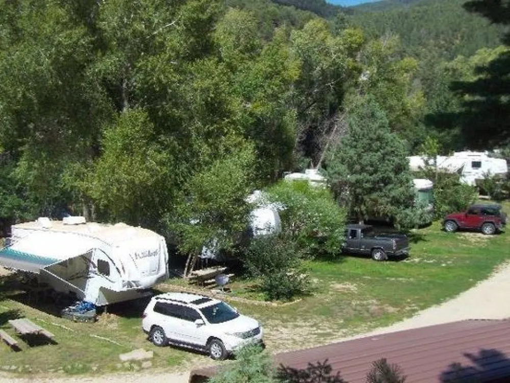 Sierra Village Lodge & RV Park