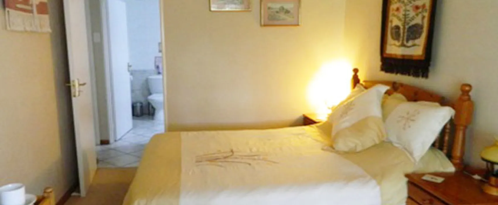 Airport En Route Travel Lodge and Campsite