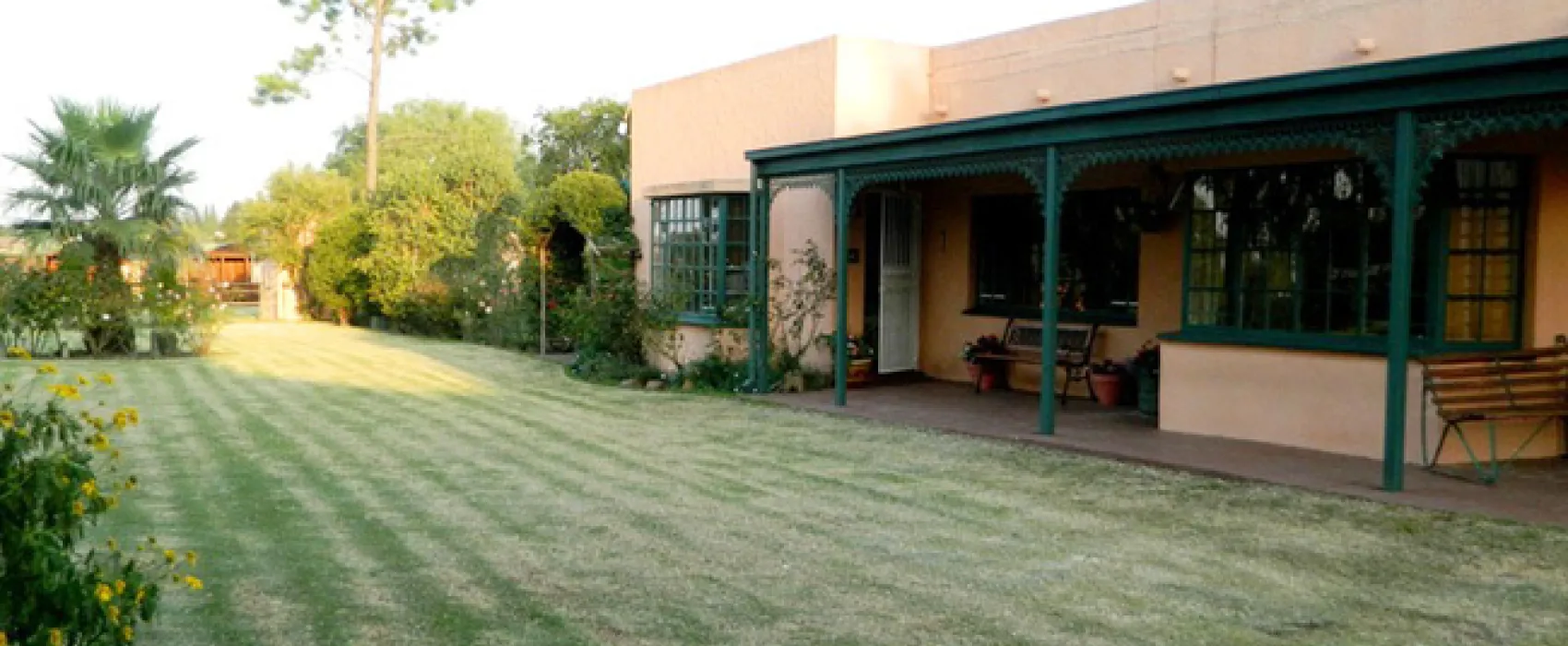 Airport En Route Travel Lodge and Campsite