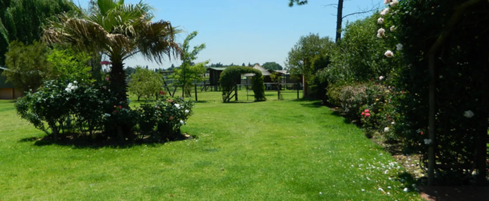 Airport En Route Travel Lodge and Campsite