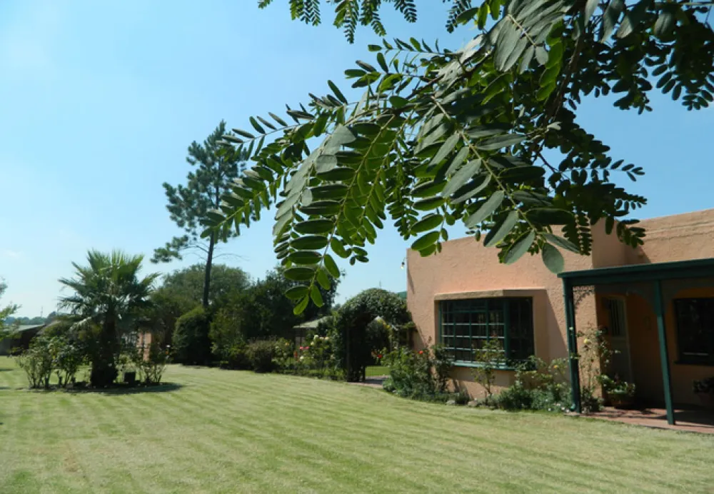 Airport En Route Travel Lodge and Campsite