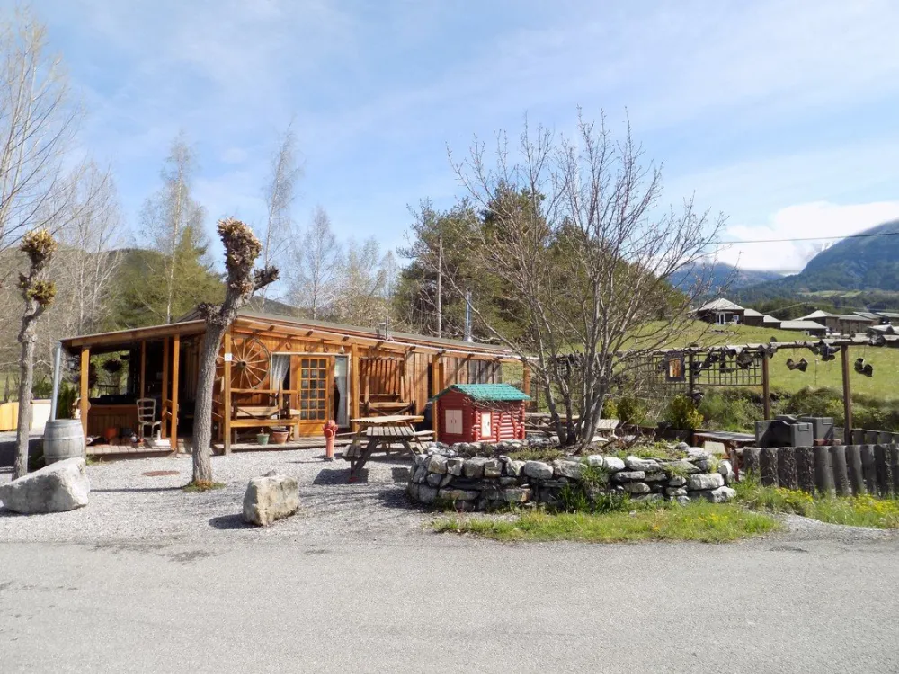 Lou Passavous (Glamping)