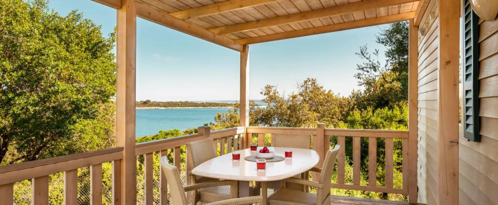 Brioni Sunny Camping