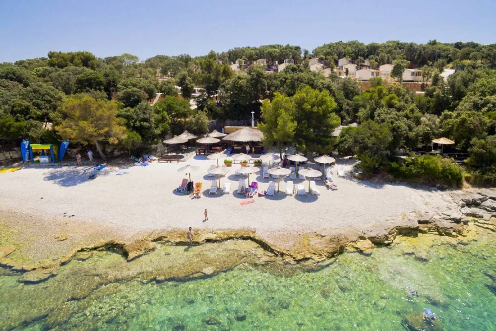 Brioni Sunny Camping