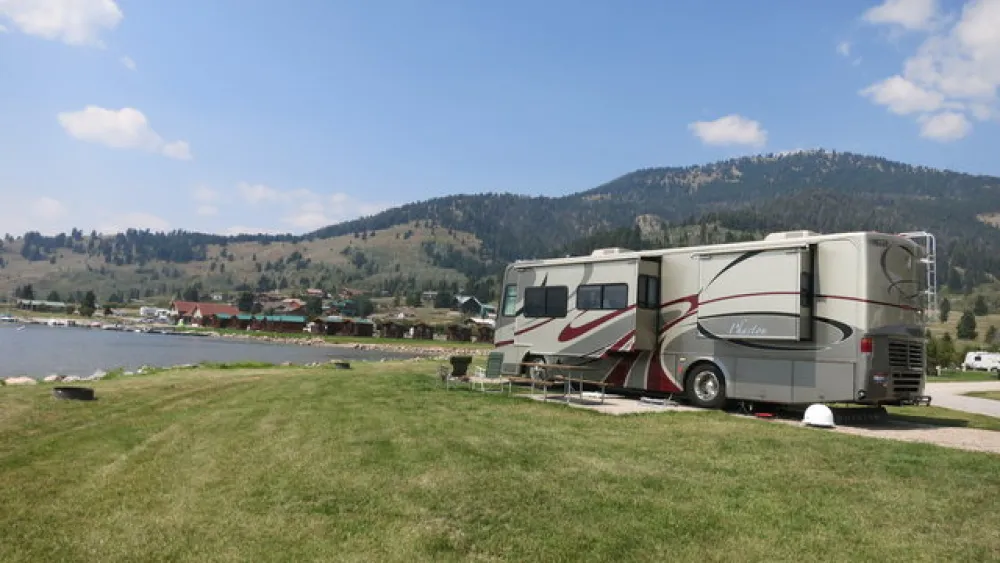 Yellowstone Holiday RV Campground & Marina