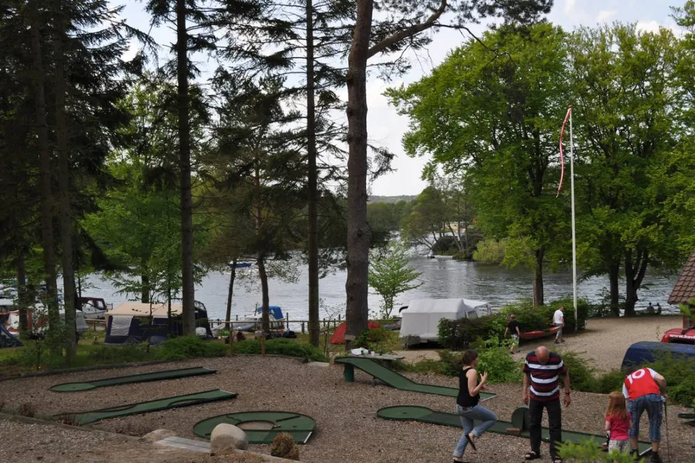 Skyttehusets Camping & Café