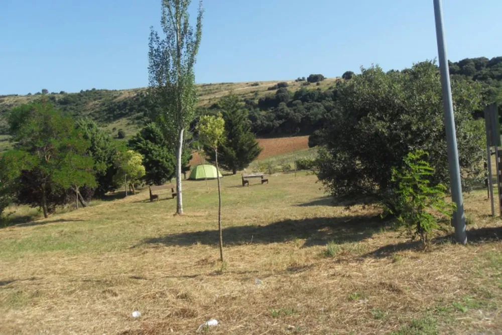 Camping Monumento Al Pastor