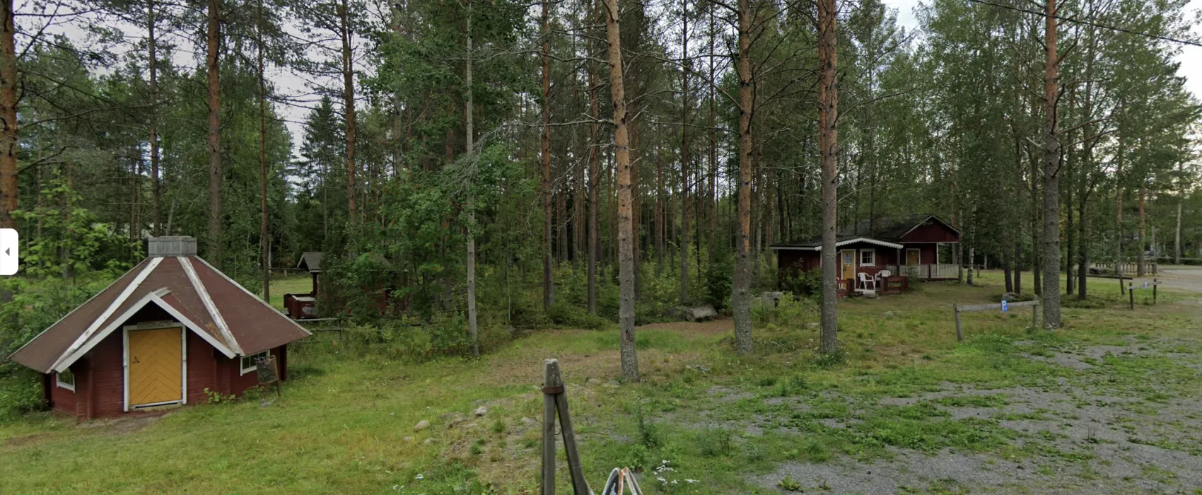 Eläinpuiston matkaparkki