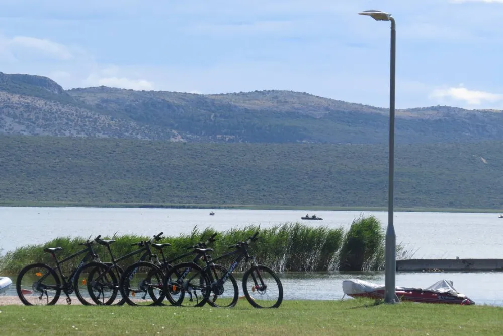 Camp Vransko lake - Crkvine
