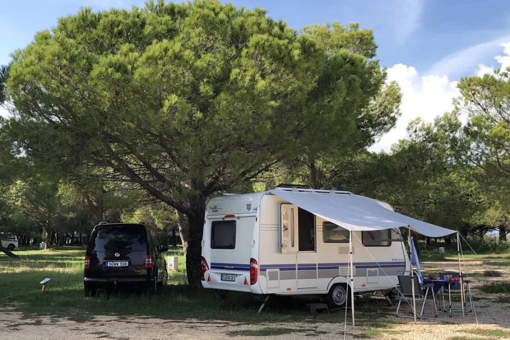 Camp Vransko lake - Crkvine