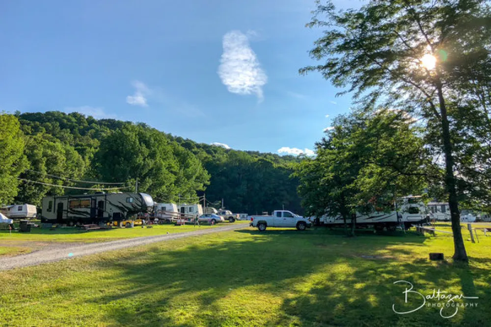 Valley View Farm & Campground