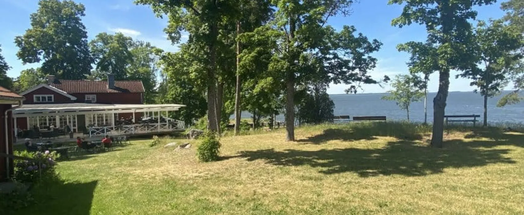 Hjälmargården och Läppe Camping