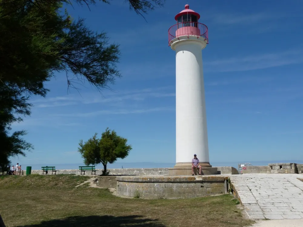 Au Petit Port de l' Houmeau
