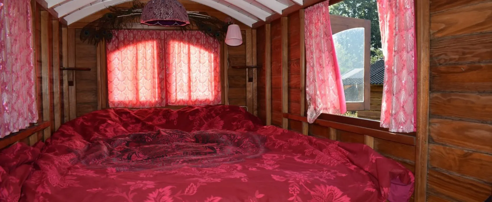 Domaine des Rêves (  Roulottes + Camping nature )