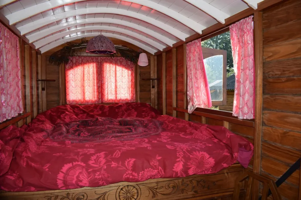 Domaine des Rêves (  Roulottes + Camping nature )