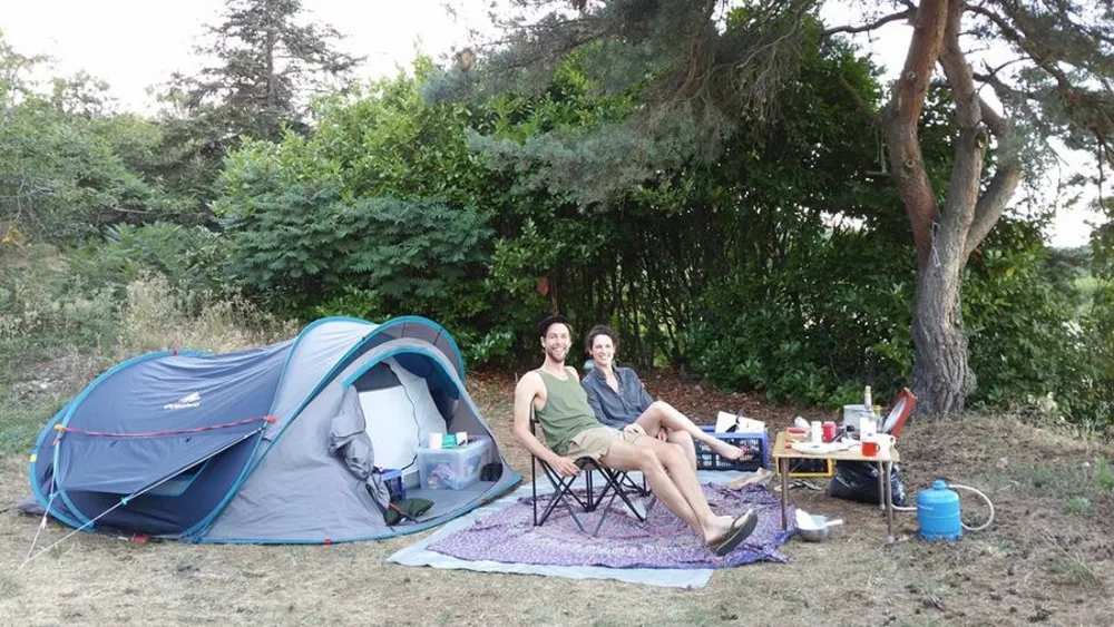 AIRE NATURELLE DE CAMPING LES CERISIERS
