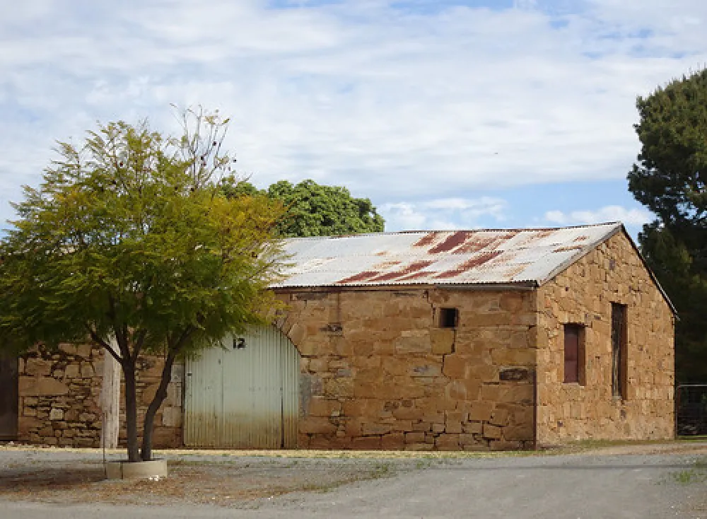 Yakkamoorundie Park at Yacka Campground
