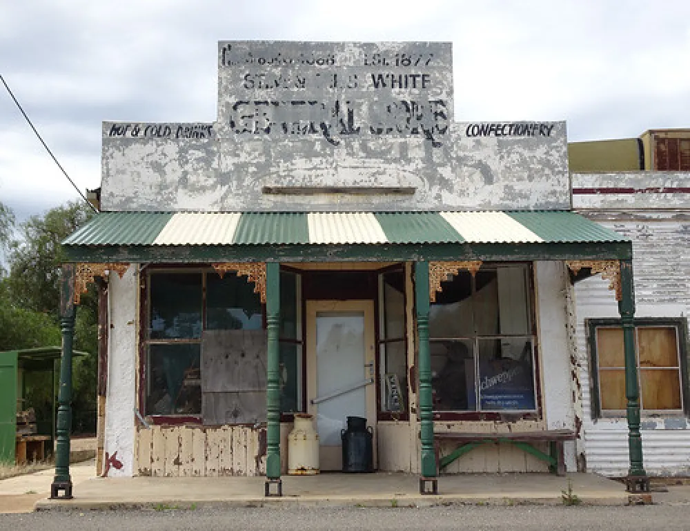 Yakkamoorundie Park at Yacka Campground