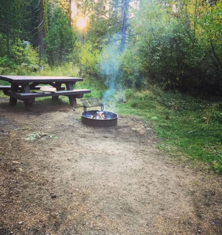 Pinecrest Campground