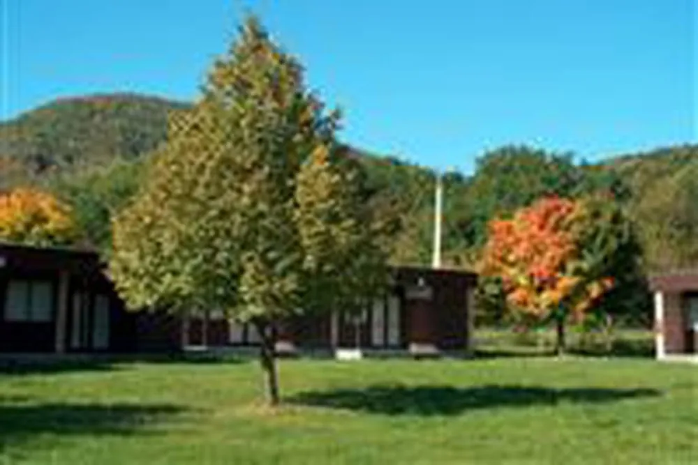 Diósjenői Camping és Faházak