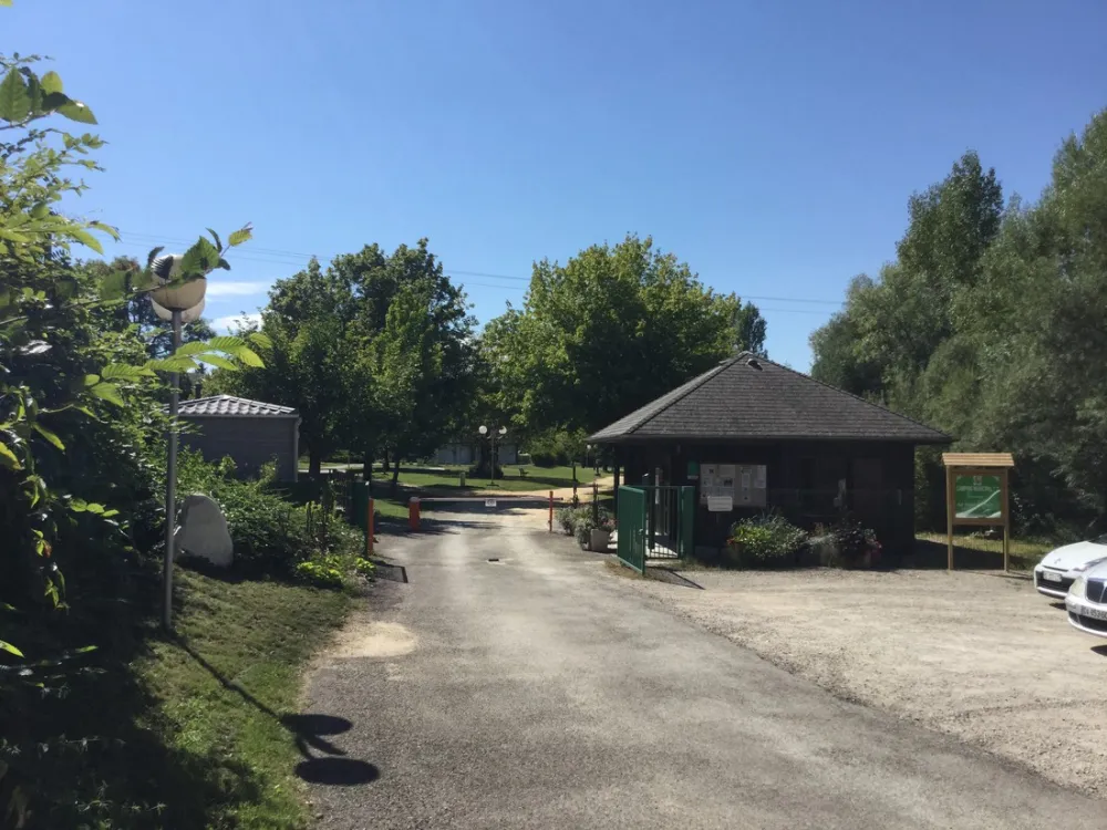 Municipal Les Berges du Guiers