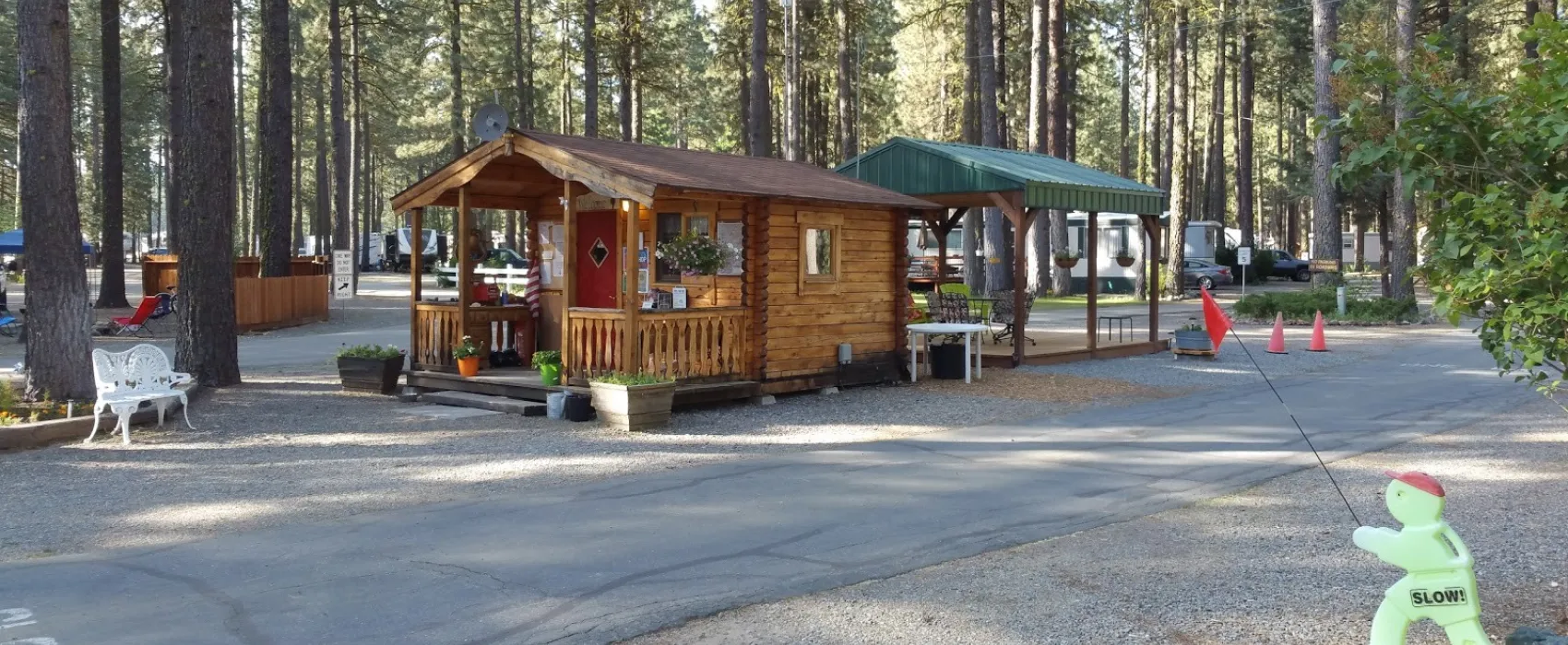 Movin' West RV Park