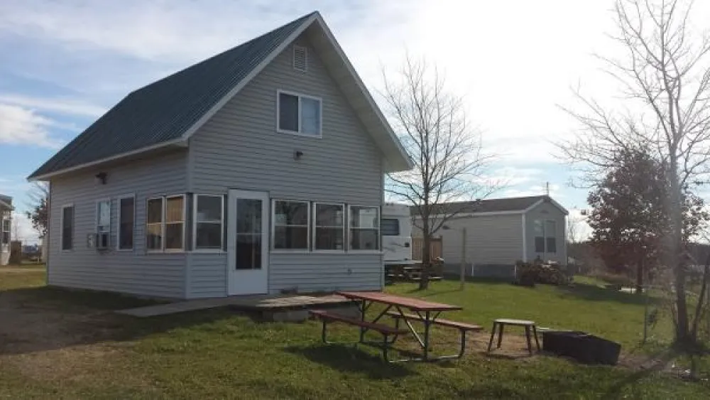 Whitetail Bluff Camp & Resort