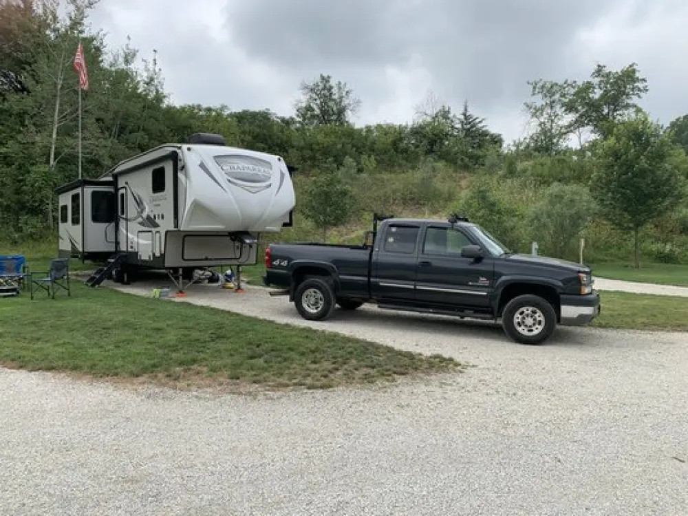 Eagle Cliff Campground and Lodging